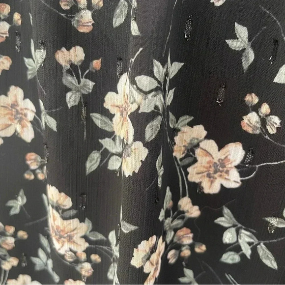 Vince Camuto Floral Metallic Sleeveless Blouse Work Top - Picture 6 of 7